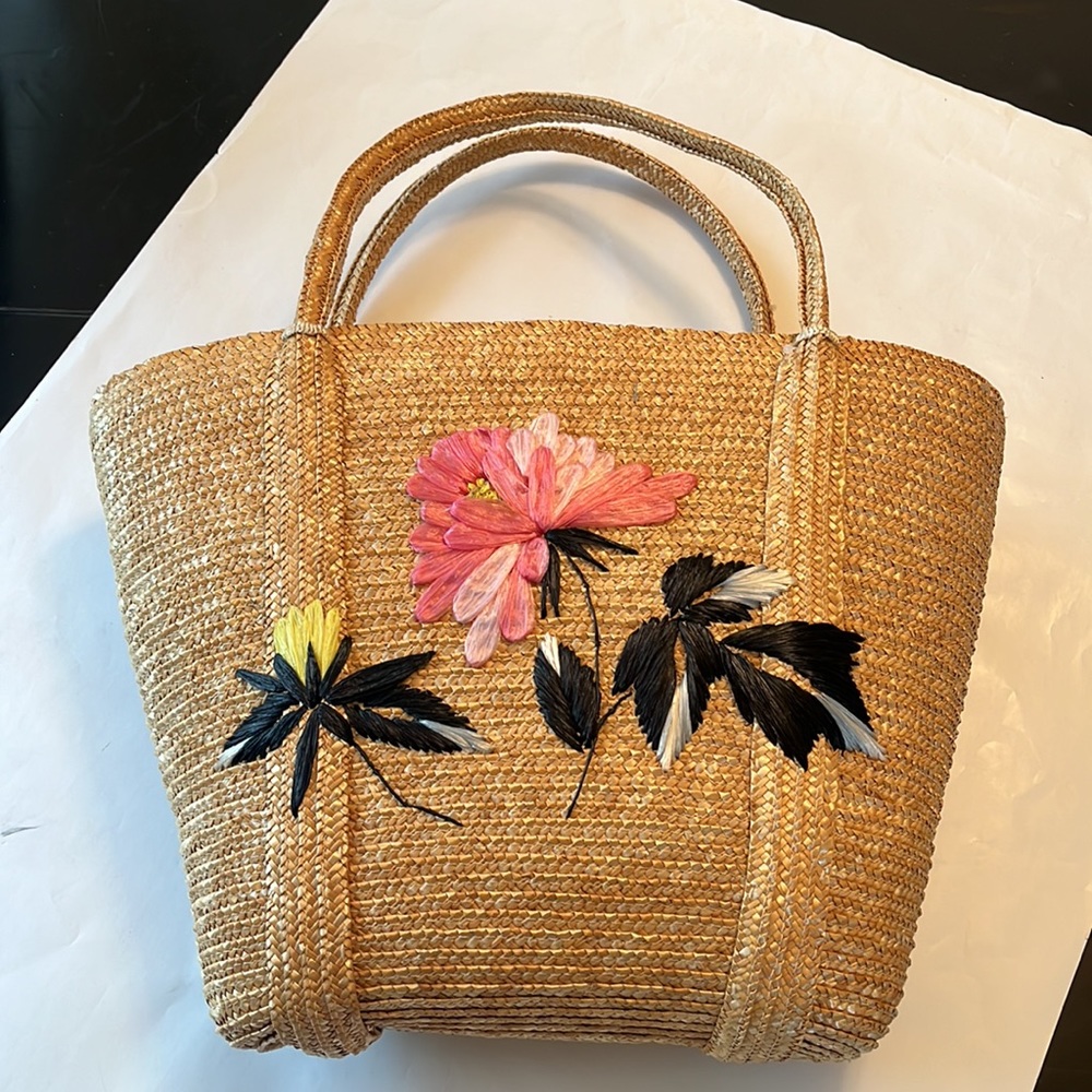 NWOT Stunning Straw Handbag